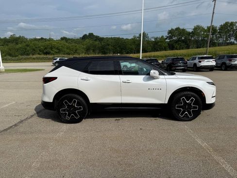 Certified 2023 Chevrolet Blazer RS w/ Driver Confidence II Package image 12