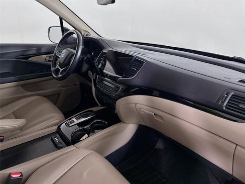 Used 2022 Honda Pilot Touring image 31