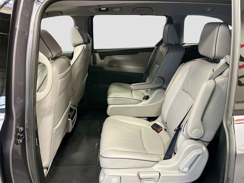 Used 2024 Honda Odyssey Elite image 25