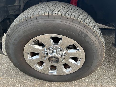 Used 2019 Ford F250 Lariat w/ Lariat Ultimate Package AWD/4WD image 17