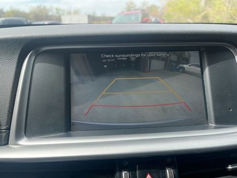 Used 2020 Kia Optima LX FWD image 22