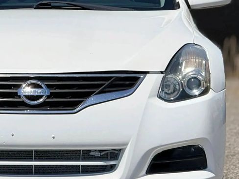 Used 2012 Nissan Altima 2.5 S FWD image 12