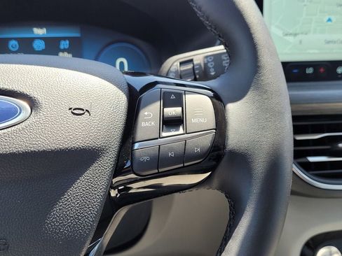 New 2025 Ford Escape SE w/ PHEV Premium Package image 41