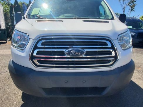 Used 2015 Ford Transit 150 XLT RWD image 9