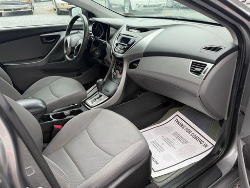 Used 2013 Hyundai Elantra GLS FWD image 18