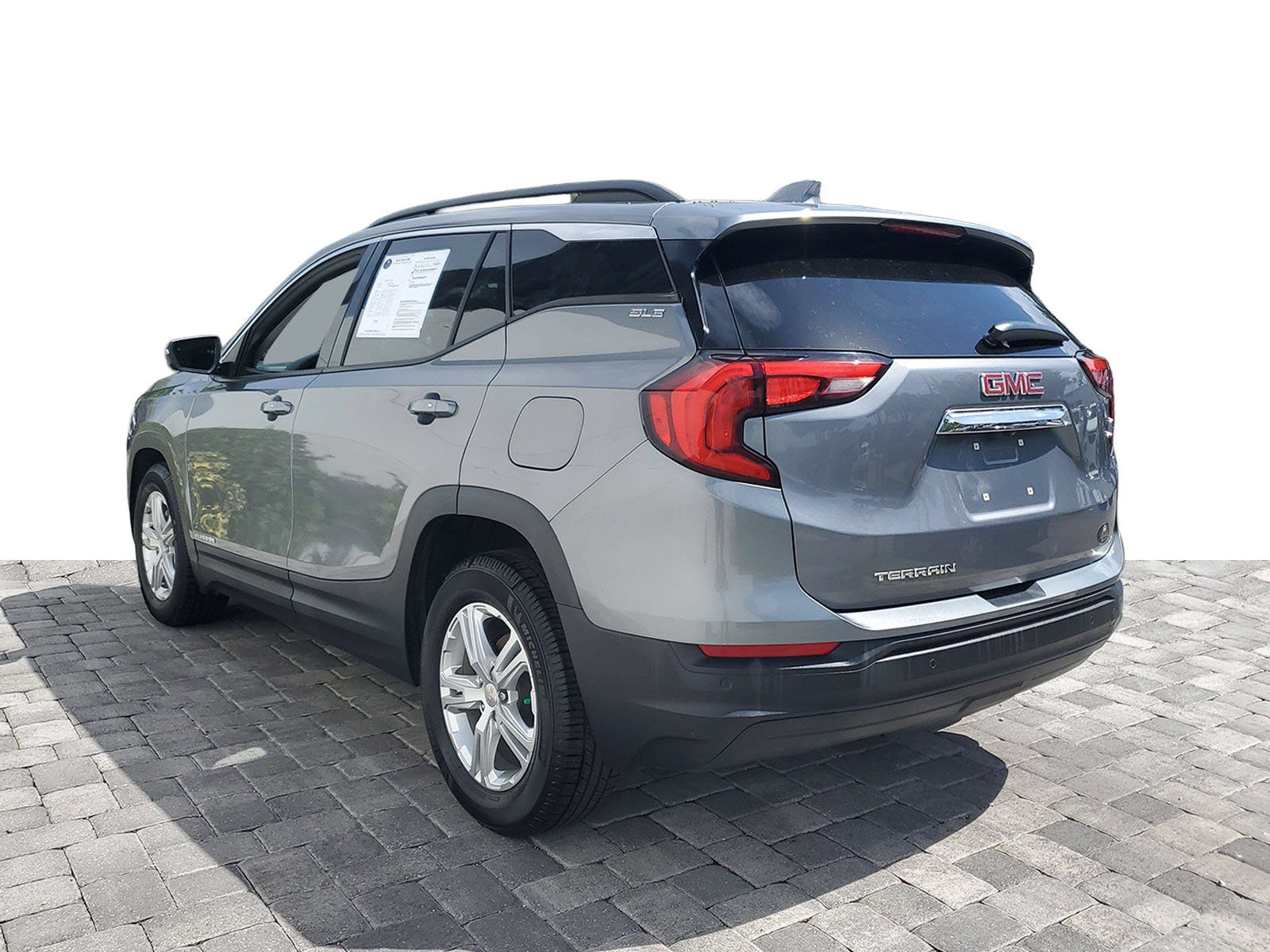 Used 2020 GMC Terrain SLE w/ Driver Convenience Package FWD image 4