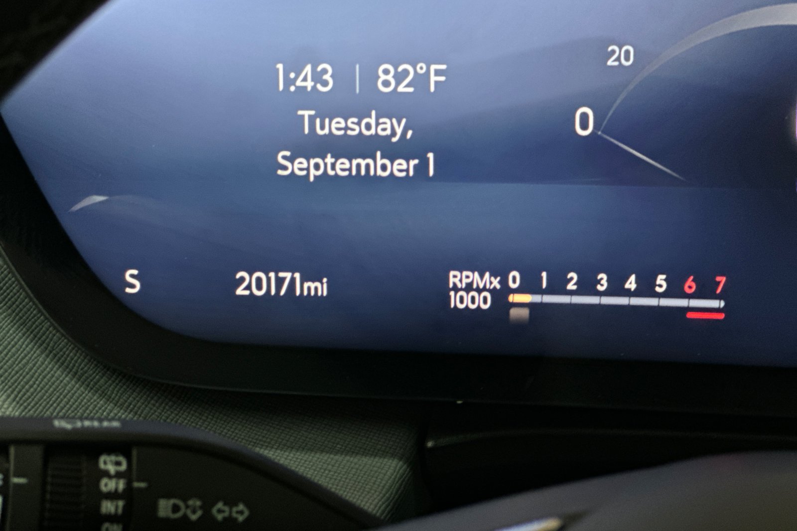 Used 2025 Buick Enclave Preferred AWD/4WD image 26