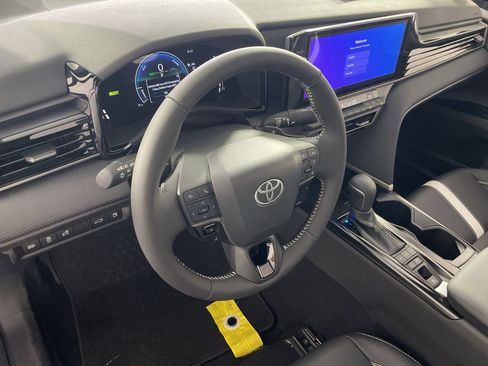 New 2026 Toyota Camry SE FWD image 12