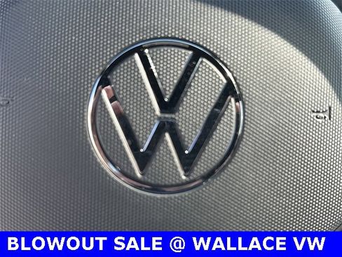 Certified 2023 Volkswagen Tiguan SE R-Line image 25