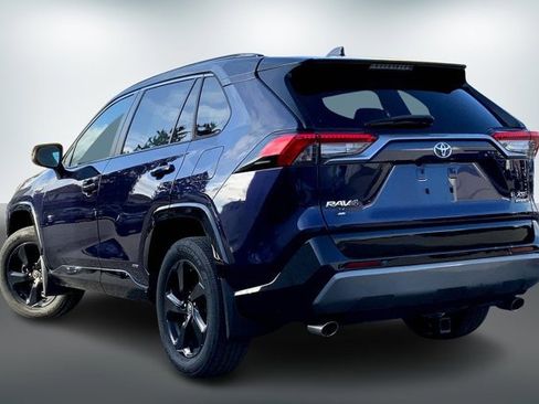Used 2020 Toyota RAV4 XSE image 9