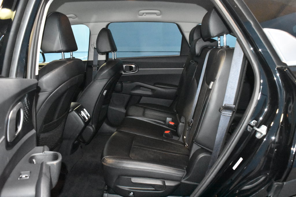 Used 2024 Kia Sorento S AWD/4WD image 21