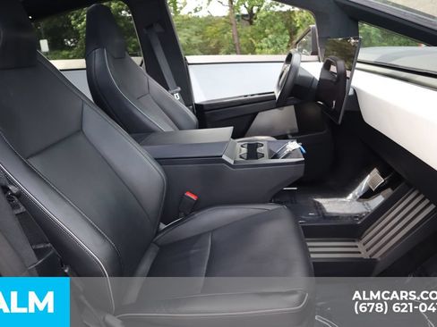 Used 2024 Tesla Cybertruck AWD Crew Cab image 27
