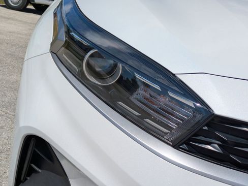 Certified 2024 Kia Forte LXS w/ LXS Technology Package FWD image 8