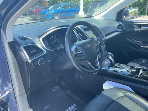 Used 2017 Ford Edge SEL w/ Equipment Group 201A AWD/4WD image 10
