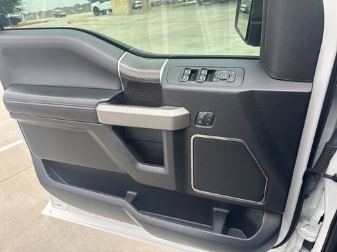 Used 2019 Ford F150 Raptor w/ Equipment Group 802A Luxury AWD/4WD image 9