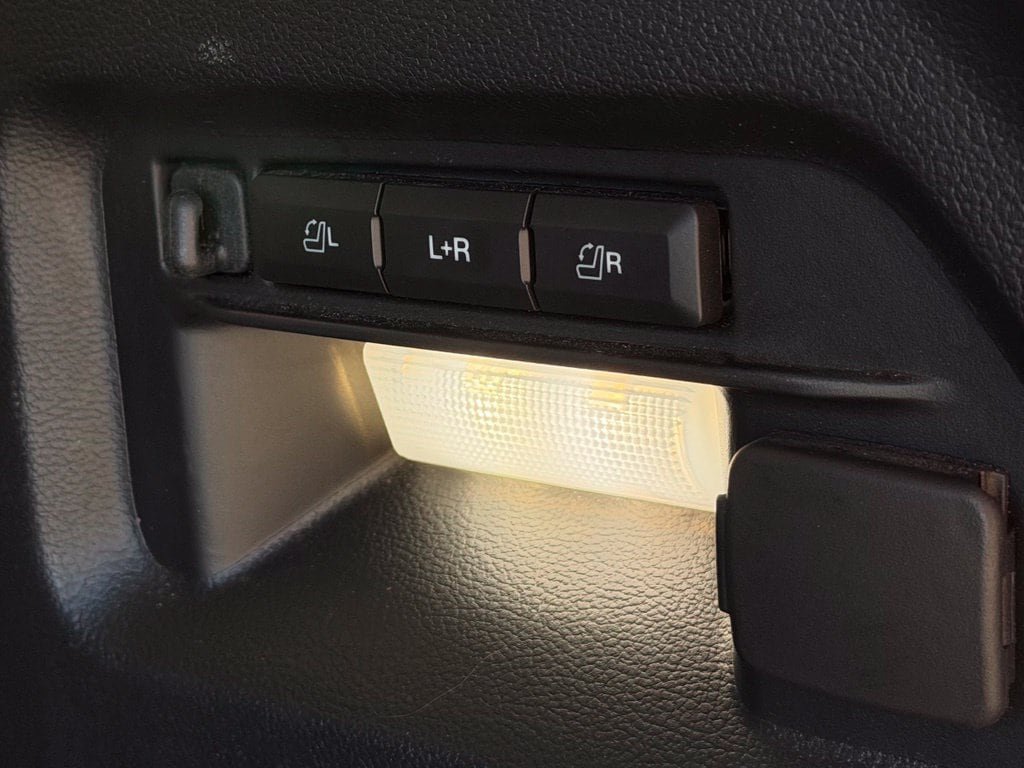 Used 2022 Ford Explorer Limited w/ Limited Technology Package AWD/4WD image 26
