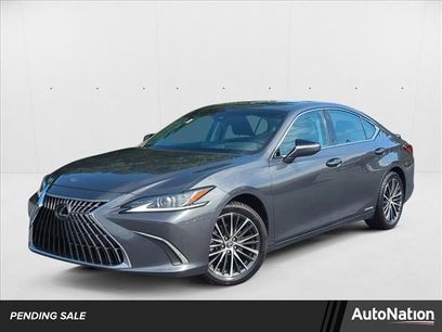 Used 2022 Lexus ES 300h w/ Premium Package