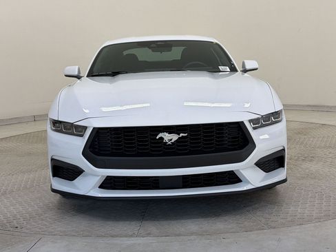 Used 2025 Ford Mustang Coupe RWD image 6
