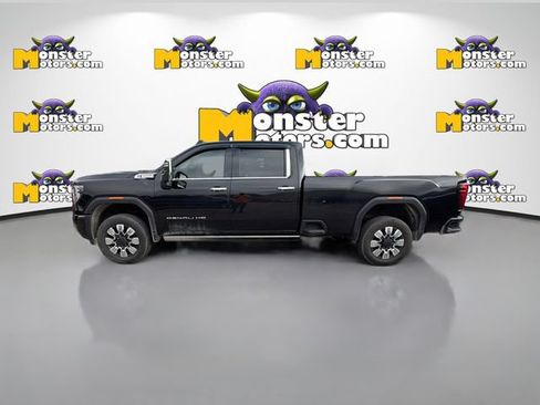 Used 2024 GMC Sierra 3500 Denali w/ Denali Reserve Package AWD/4WD image 7