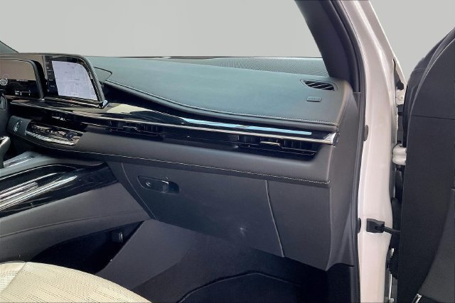Used 2024 Cadillac Escalade Sport w/ Touring Package AWD/4WD image 19
