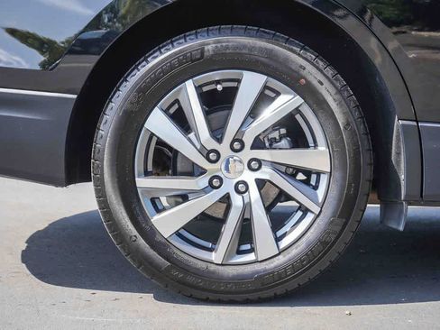 Used 2023 Chevrolet Equinox Premier FWD image 8
