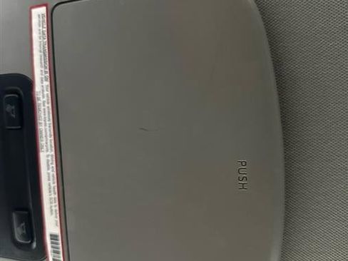 Used 2021 Toyota Camry SE image 15