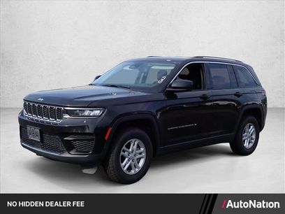 Used 2024 Jeep Grand Cherokee Laredo