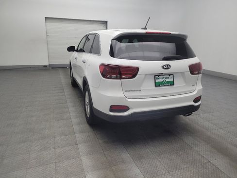 Used 2019 Kia Sorento FWD V6 image 5