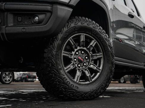 New 2026 GMC Sierra 1500 AT4X w/ LPO, Black Badging Package image 6