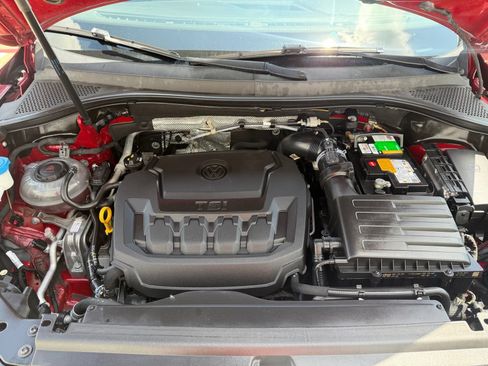 Used 2019 Volkswagen Tiguan SE FWD image 28