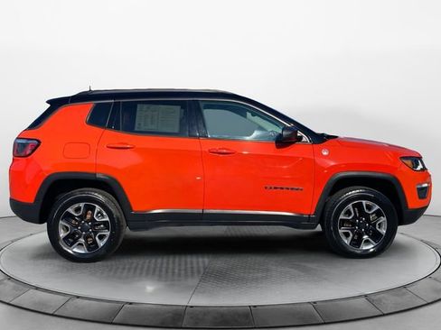 Used 2018 Jeep Compass Trailhawk w/ Leather Interior Group AWD/4WD image 6