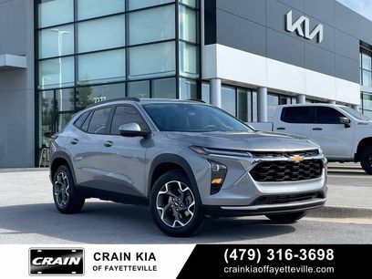Used 2025 Chevrolet Trax LT