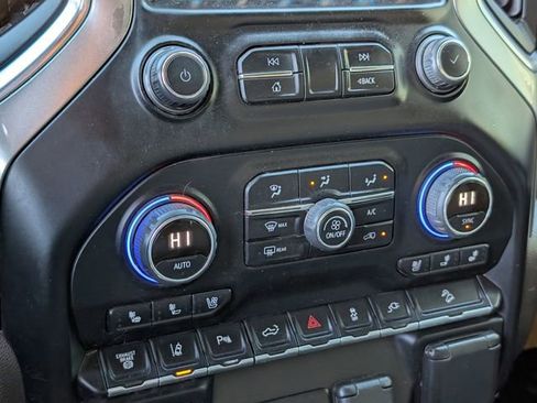 Used 2022 Chevrolet Silverado 2500 LTZ w/ LTZ Premium Texas Edition image 17