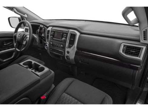 Used 2018 Nissan Titan SV w/ SV Convenience Package image 19