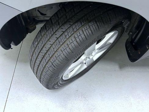 Used 2009 Hyundai Santa Fe Limited FWD image 23