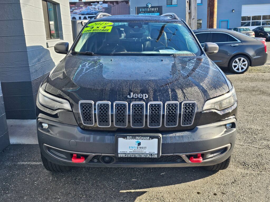 Used 2019 Jeep Cherokee Trailhawk AWD/4WD image 7