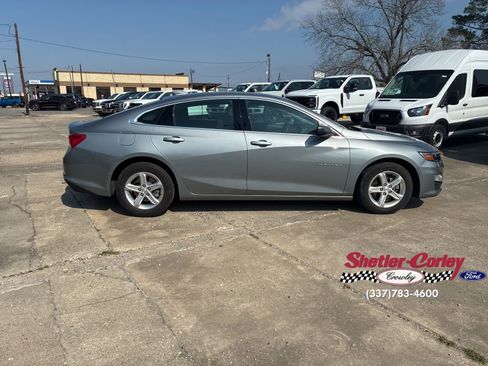 Used 2024 Chevrolet Malibu LT image 11