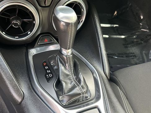 Used 2019 Chevrolet Camaro LT image 17