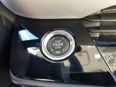 New 2026 Buick Envision Avenir image 25