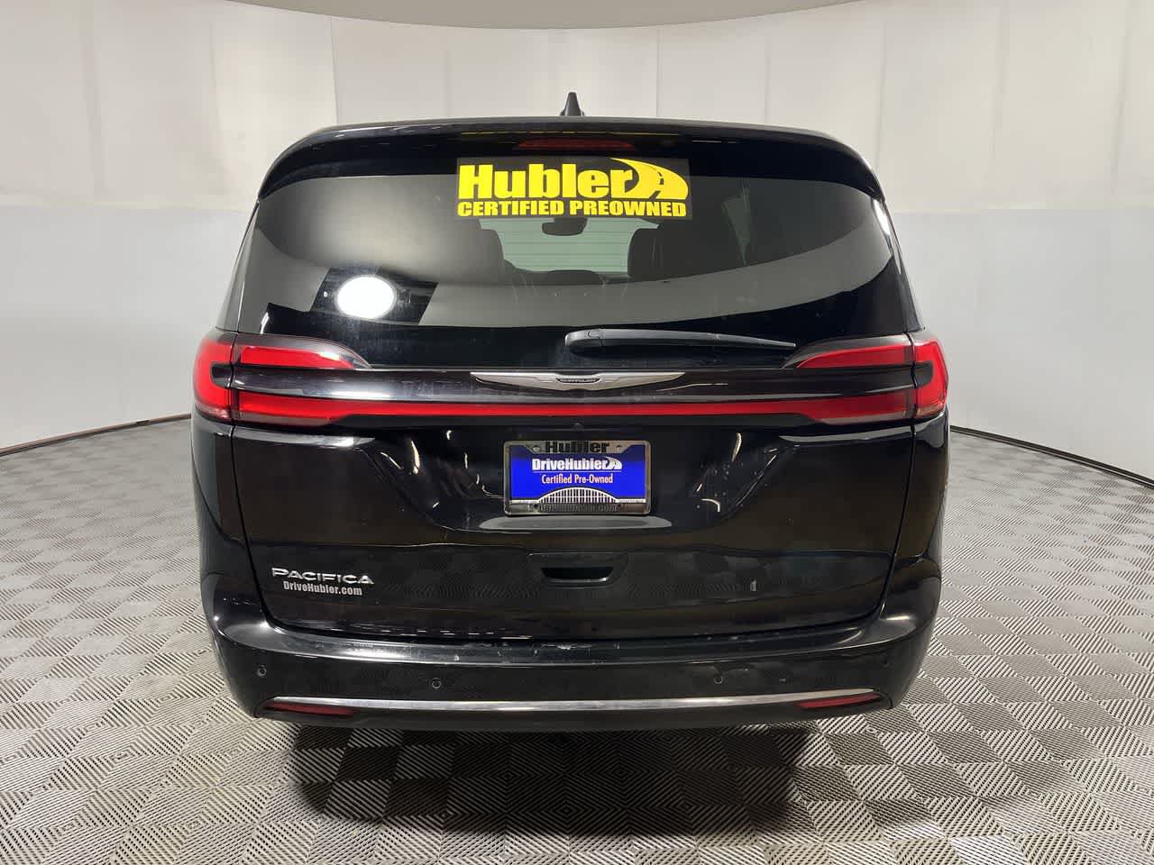 Used 2025 Chrysler Pacifica Select FWD image 7