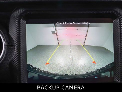 Used 2022 Jeep Wrangler Unlimited Sahara w/ Cold Weather Group image 21