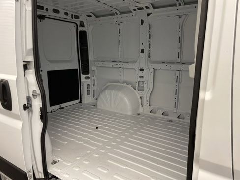 New 2026 RAM ProMaster 1500 w/ Convenience Group FWD image 4