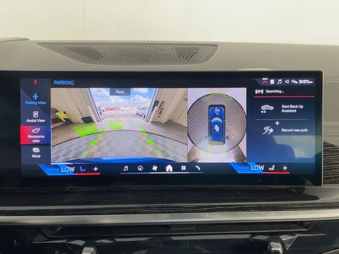 Used 2025 BMW X5 M60i image 24