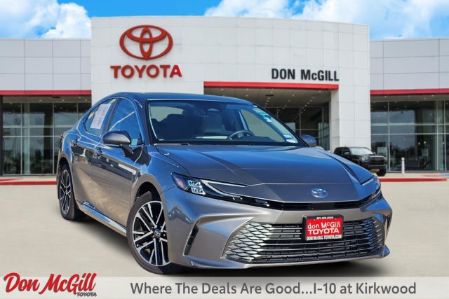 Certified 2026 Toyota Camry XLE FWD image 1