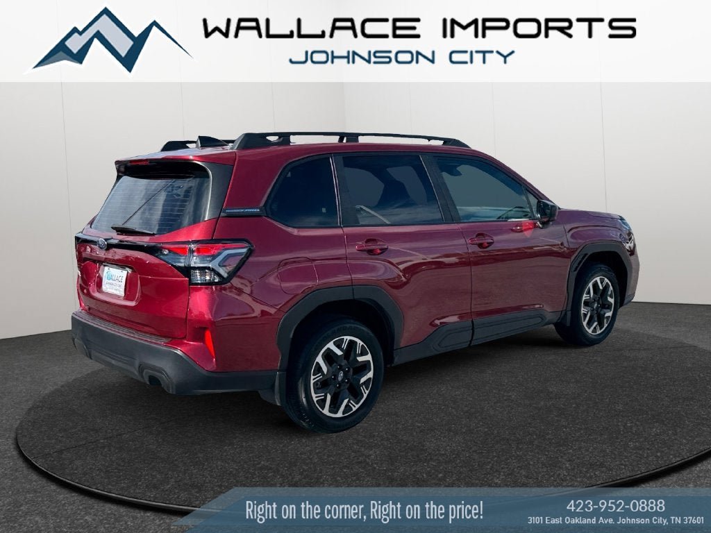 Used 2025 Subaru Forester AWD/4WD image 5