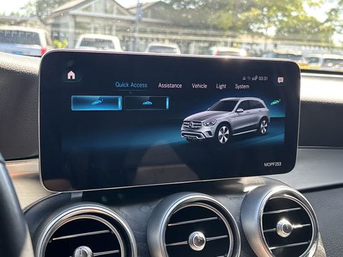 Used 2021 Mercedes-Benz GLC 300 4MATIC image 18