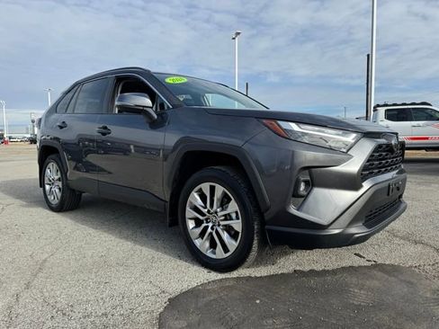 Used 2024 Toyota RAV4 XLE Premium image 8