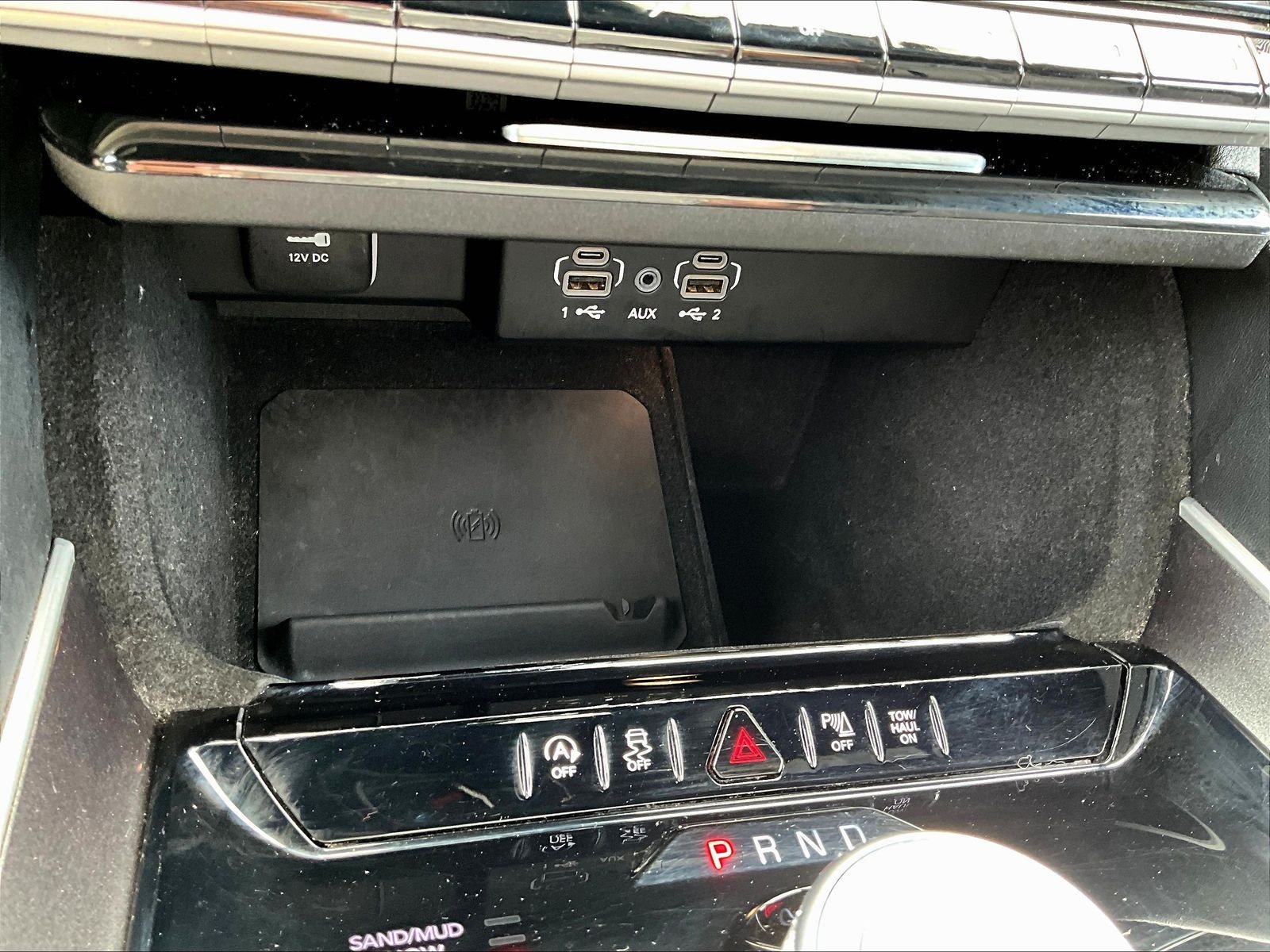 Used 2024 Jeep Wagoneer 4WD image 16