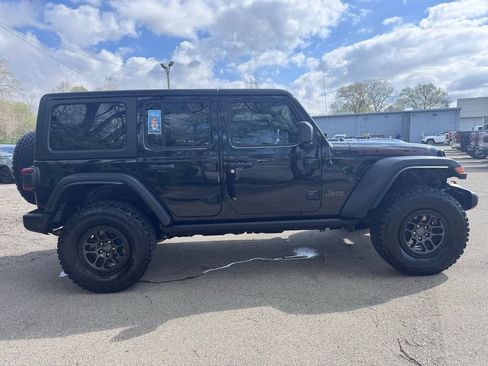 Used 2023 Jeep Wrangler Unlimited Rubicon w/ Xtreme 35 Tire Package image 8