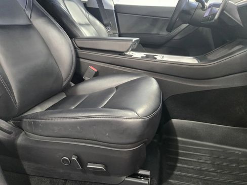 Used 2021 Tesla Model Y Long Range image 7